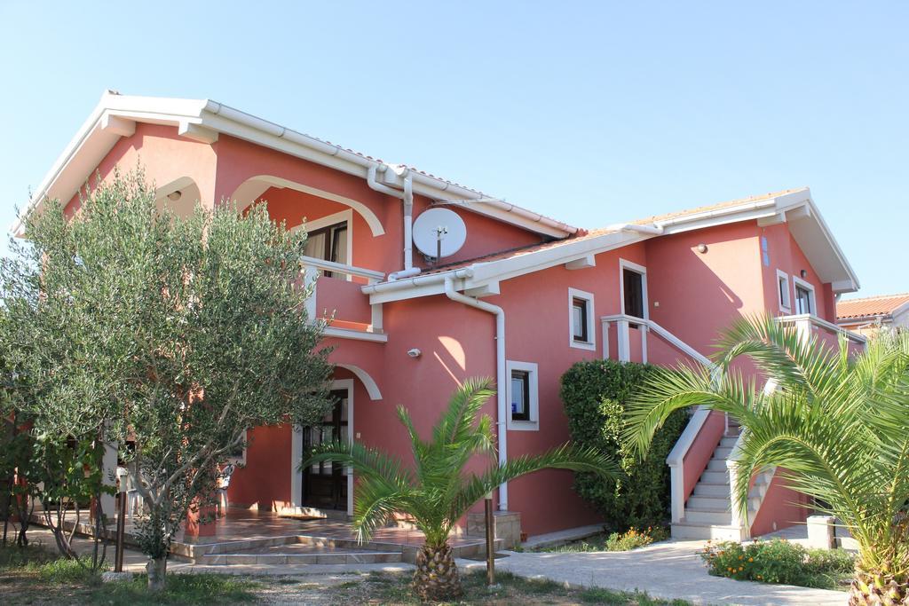 Apartments Puskaric Vir Εξωτερικό φωτογραφία