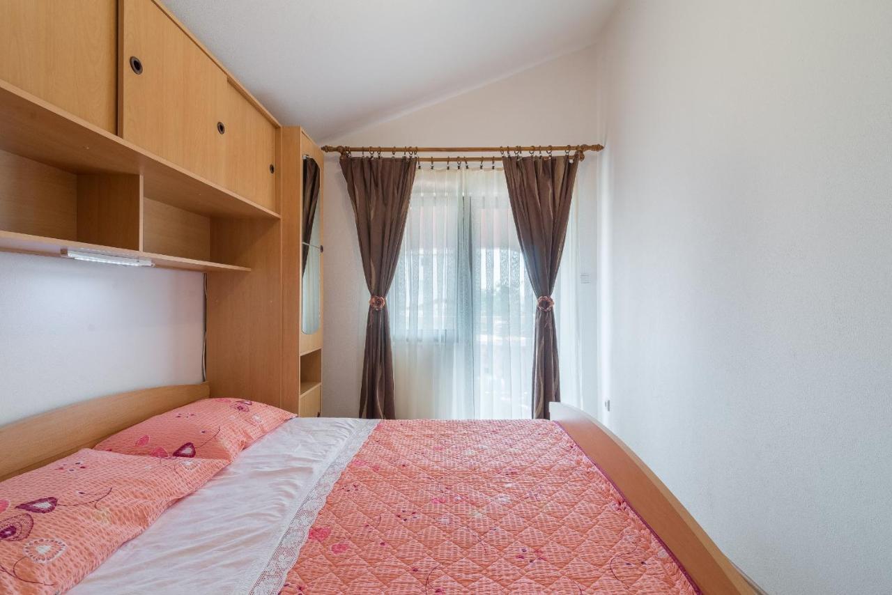 Apartments Puskaric Vir Εξωτερικό φωτογραφία