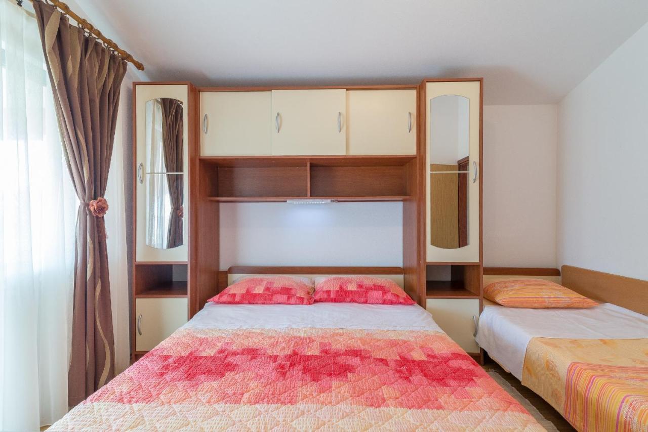 Apartments Puskaric Vir Εξωτερικό φωτογραφία