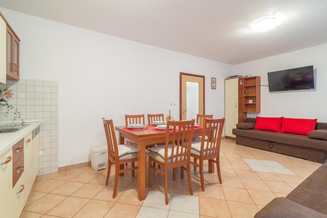 Apartments Puskaric Vir Εξωτερικό φωτογραφία