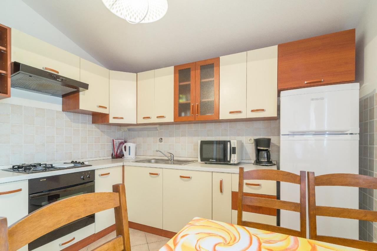 Apartments Puskaric Vir Εξωτερικό φωτογραφία