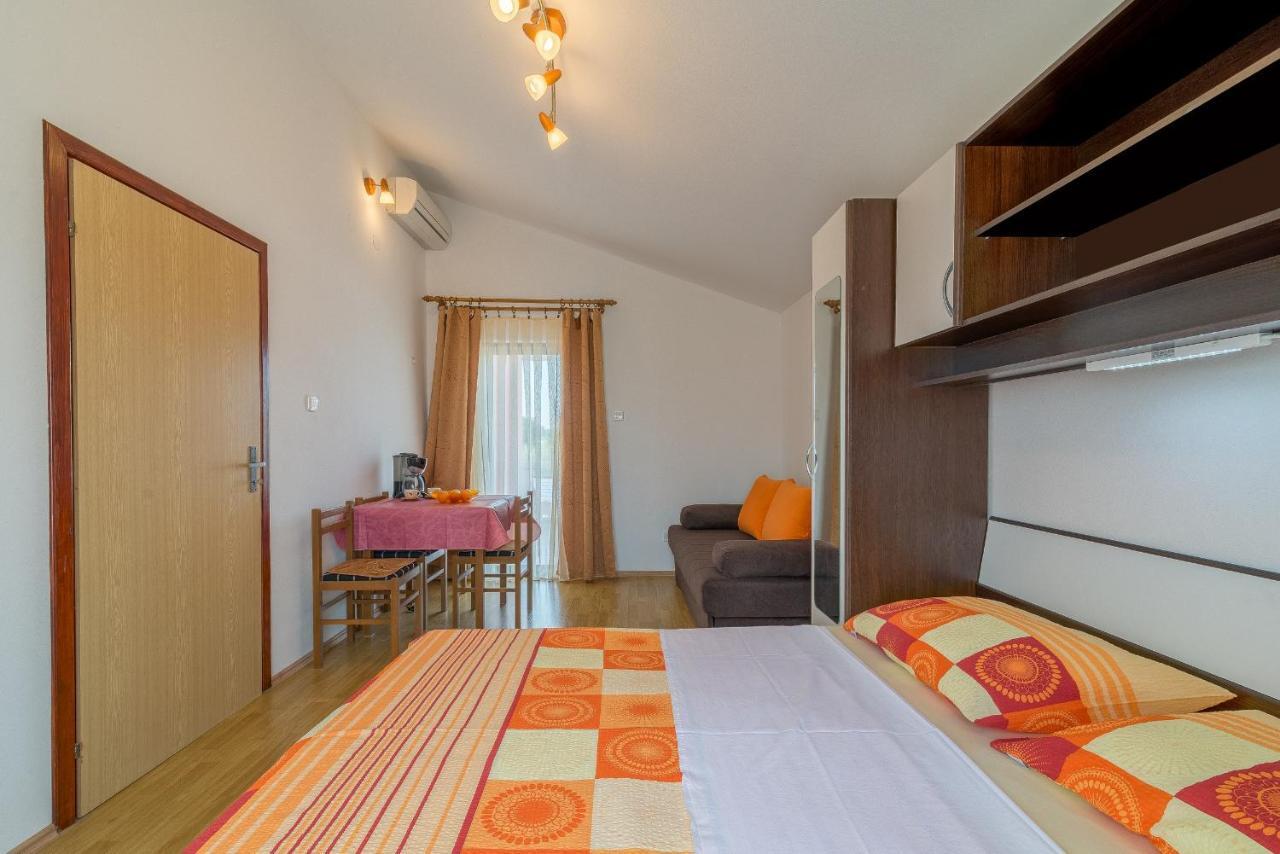 Apartments Puskaric Vir Εξωτερικό φωτογραφία